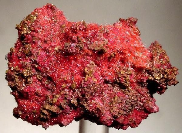 Cuprite crystal formation from copper minerals